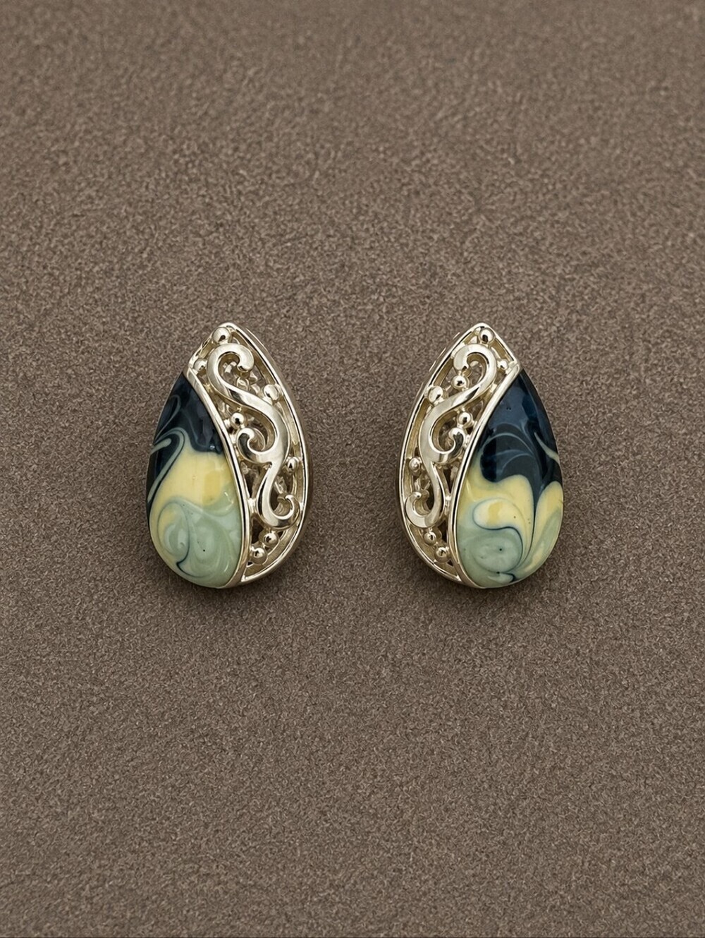 Vtg 1980s Marble Enamel Filigree Teardrop Post Earrings